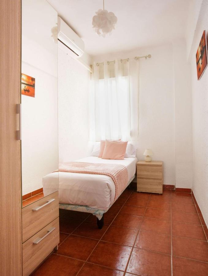 Luchana Apartment Malaga Luaran gambar