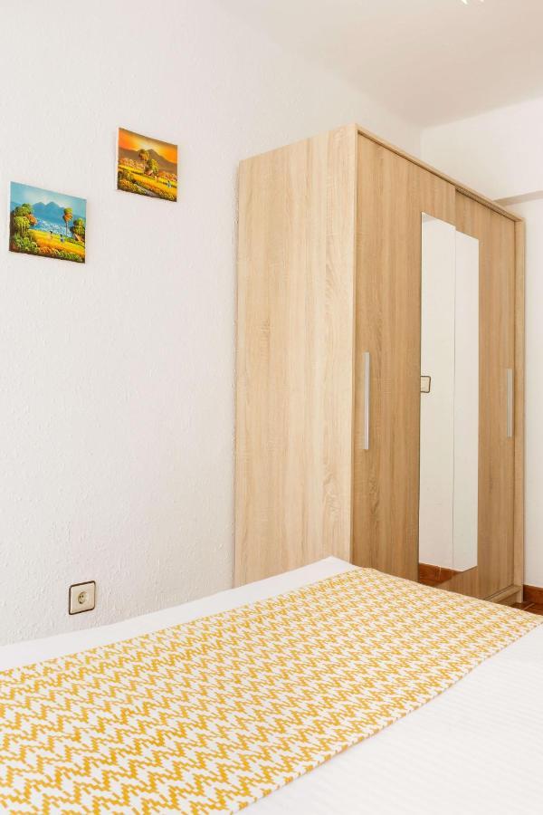 Luchana Apartment Malaga Luaran gambar