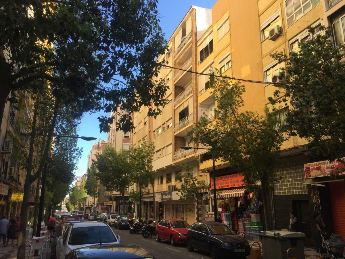Luchana Apartment Malaga Luaran gambar